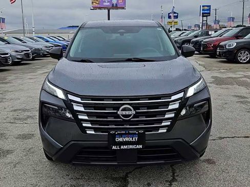 Used 2024 Nissan Rogue S FWD image 3