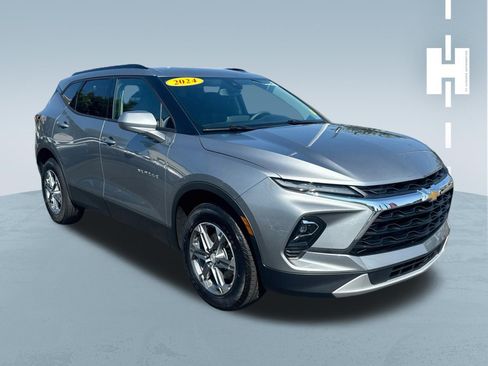 Used 2024 Chevrolet Blazer LT w/ Convenience Package FWD image 1