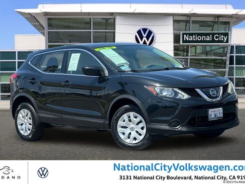 Used 2018 Nissan Rogue Sport S AWD/4WD image 1