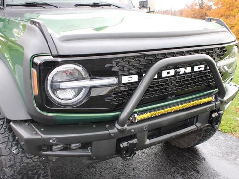Used 2023 Ford Bronco Wildtrak image 5