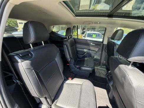Used 2022 Volkswagen Atlas SE AWD/4WD image 16