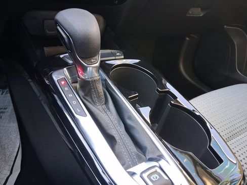 Used 2025 Chevrolet Trax LT w/ Driver Confidence Package image 13