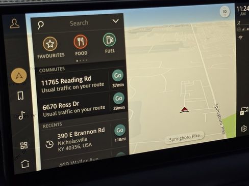 Used 2023 Land Rover Defender 130 S image 16