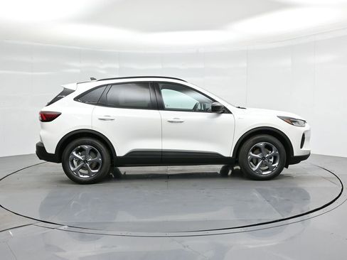 New 2025 Ford Escape ST-Line w/ Tech Pack #1 image 24