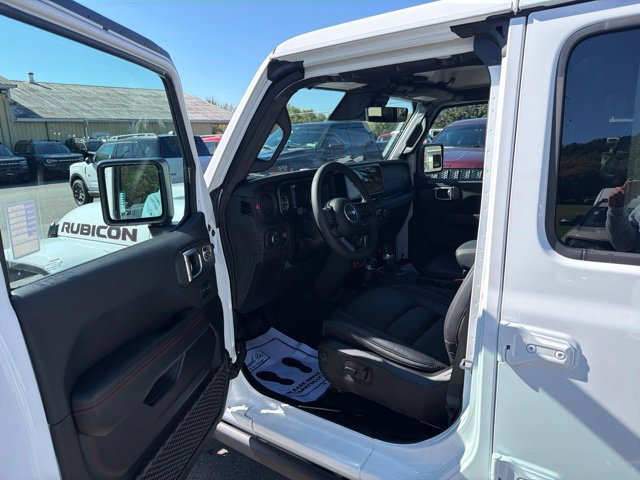 Used 2026 Jeep Wrangler Unlimited Rubicon w/ Safety Group AWD/4WD image 18