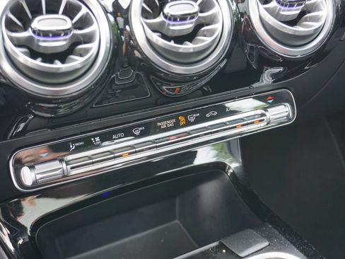 Certified 2023 Mercedes-Benz CLA 250 image 19