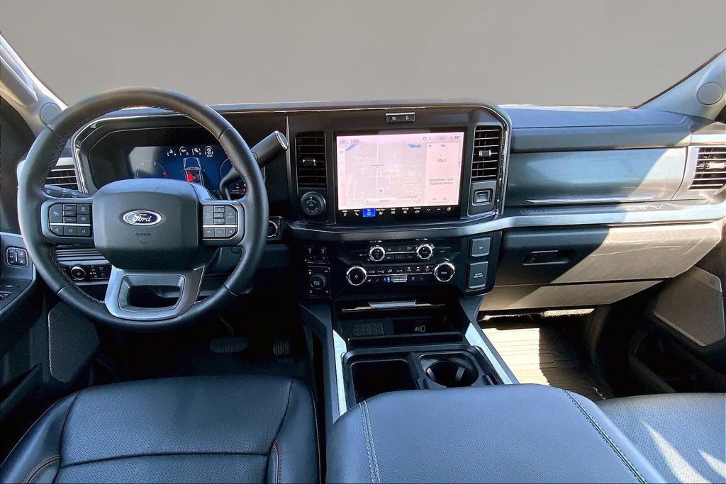 Used 2025 Ford F350 Lariat w/ Lariat Ultimate Package AWD/4WD image 14