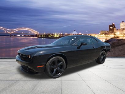 Used 2016 Dodge Challenger SXT w/ Driver Convenience Group