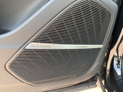 Used 2021 Audi Q7 3.0T Prestige w/ Prestige Package image 37