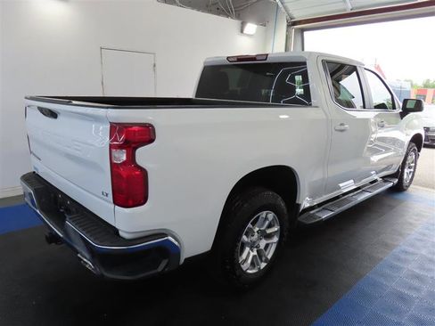 Used 2025 Chevrolet Silverado 1500 LT AWD/4WD image 10