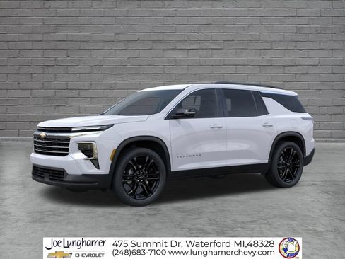 New 2026 Chevrolet Traverse LT w/ LPO, Floor Liner Package FWD image 2