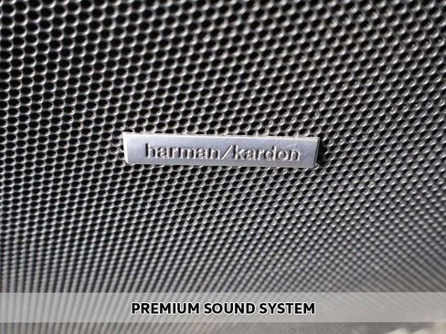 Used 2021 Subaru Forester Touring image 5