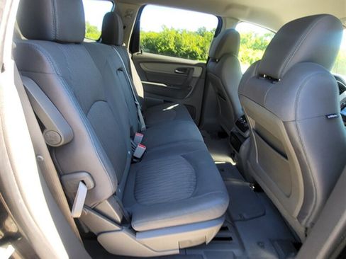 Used 2015 Chevrolet Traverse LS FWD image 22