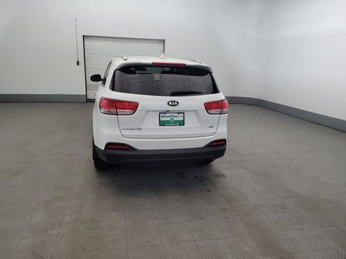 Used 2018 Kia Sorento AWD image 6