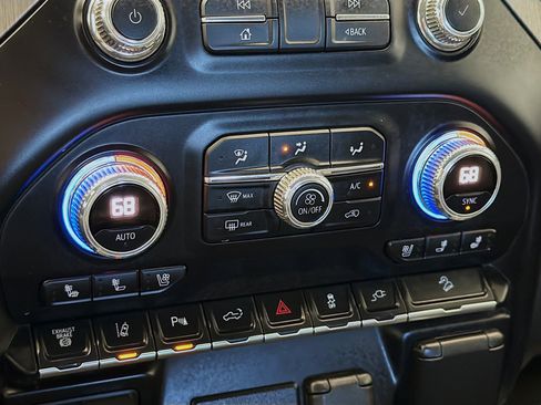 Used 2023 GMC Sierra 3500 Denali w/ Denali Ultimate Package image 10