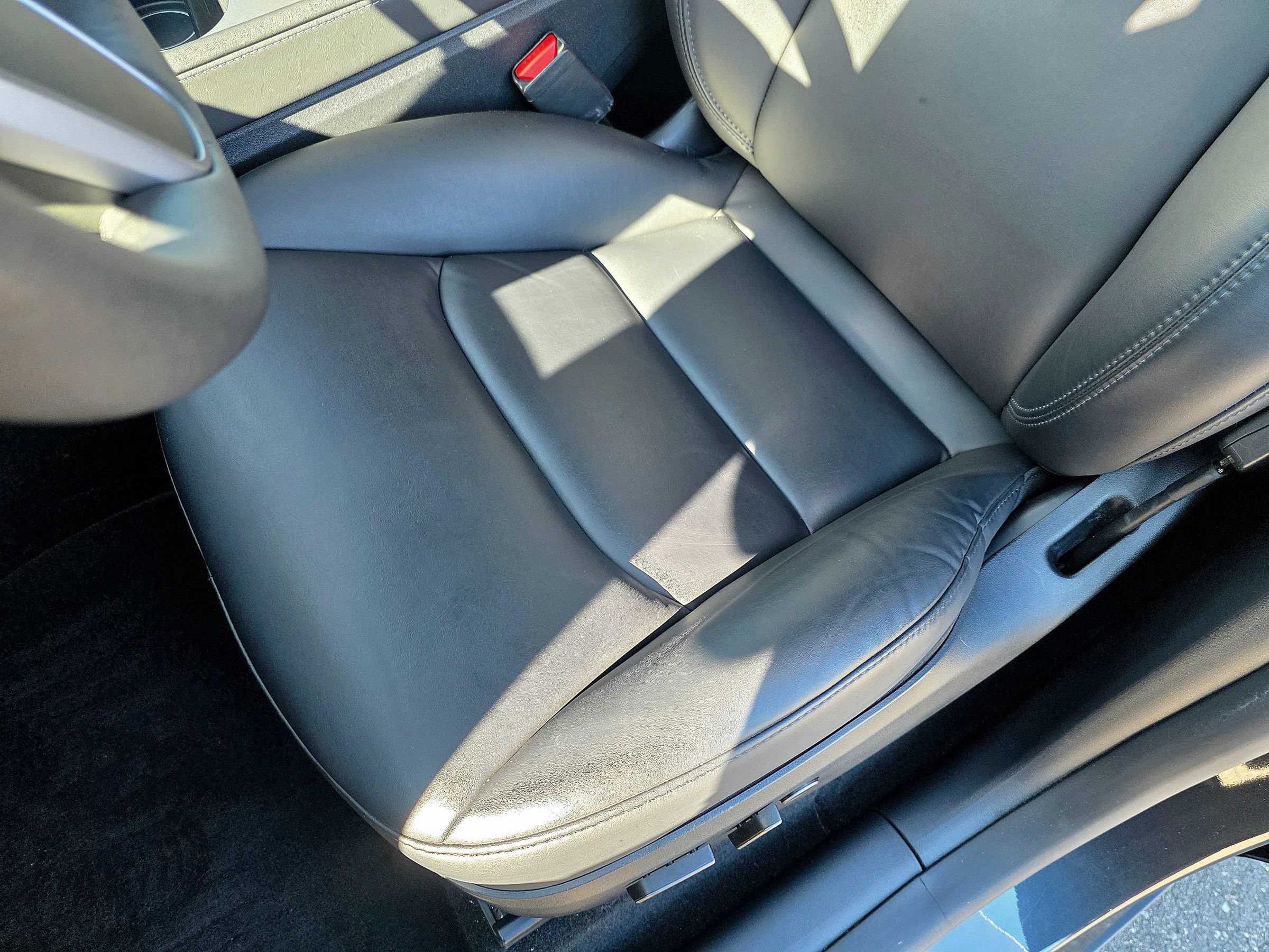 Used 2024 Tesla Model Y Long Range AWD/4WD image 42