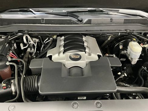 Used 2020 Cadillac Escalade ESV Luxury w/ Escalade Sport Edition AWD/4WD image 11