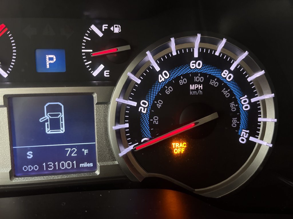 Used 2018 Toyota 4Runner Limited AWD/4WD image 17