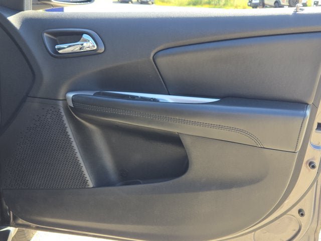 Used 2017 Dodge Journey SE w/ Flexible Seating Group FWD image 8