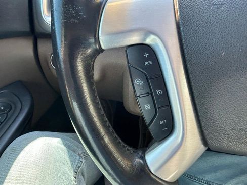 Used 2016 GMC Acadia SLT w/ Technology Package FWD image 21