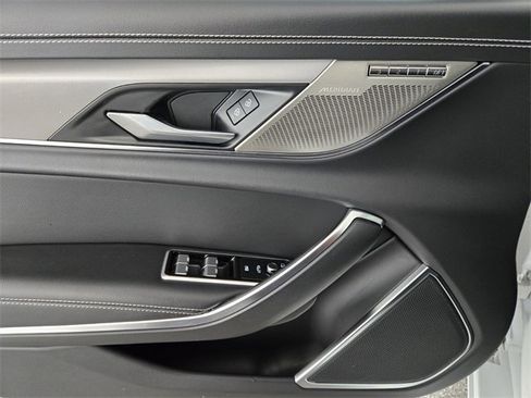 Certified 2024 Jaguar XF R-Dynamic SE image 20