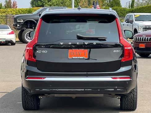 Used 2023 Volvo XC90 B5 Plus AWD/4WD image 6