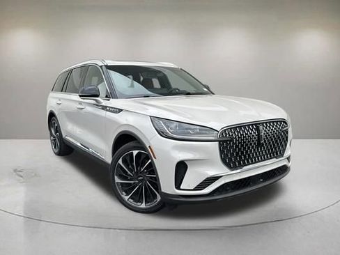 Used 2025 Lincoln Aviator Reserve w/ Equipment Group 201A AWD/4WD image 1