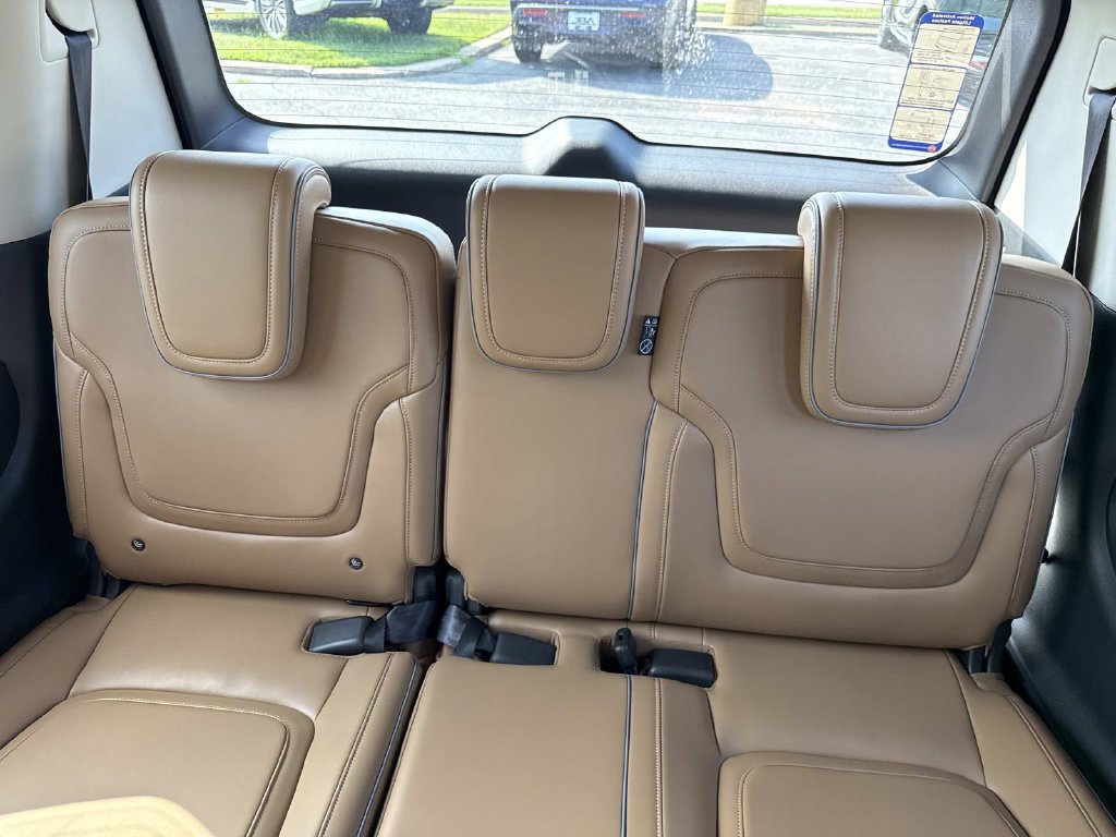 New 2027 INFINITI QX80 Luxe AWD/4WD image 19