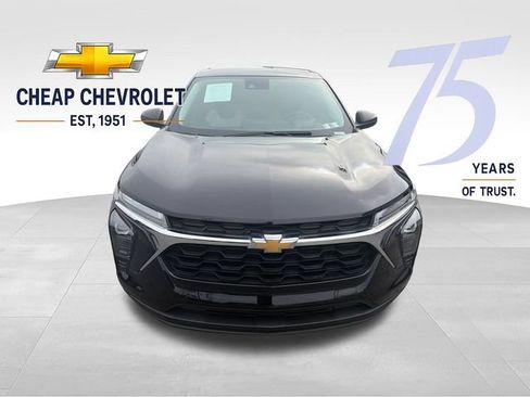 Used 2024 Chevrolet Trax LS FWD image 8