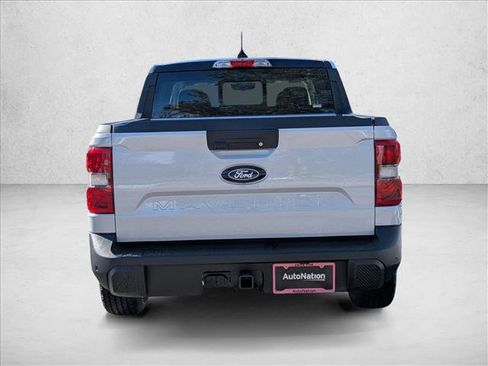 New 2026 Ford Maverick Lariat w/ Black Appearance Package image 7