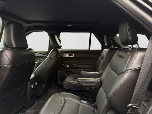 Used 2021 Ford Explorer ST w/ Equipment Group 401A AWD/4WD image 9