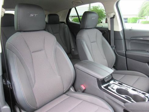 Used 2023 Buick Envision Preferred image 9