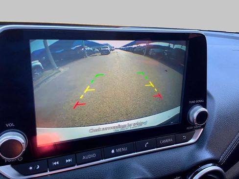 Used 2021 Nissan Sentra SV FWD image 27