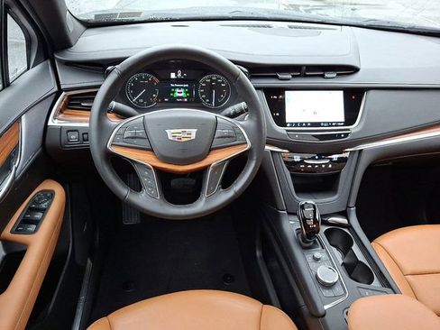 Certified 2022 Cadillac XT5 Premium Luxury image 13