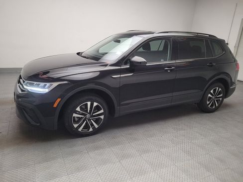 Used 2023 Volkswagen Tiguan S w/ Driver Assistance Package FWD image 2