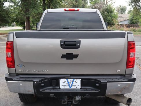 Used 2014 Chevrolet Silverado 3500 LT w/ Interior Plus Package AWD/4WD image 7