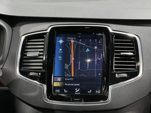 Used 2018 Volvo XC90 T6 Momentum w/ Convenience Package image 15