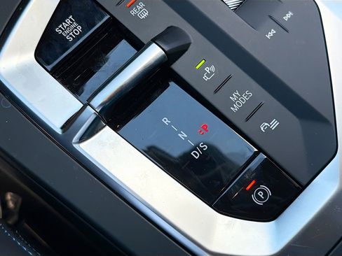 Used 2026 BMW 228i w/ Technology Package image 29