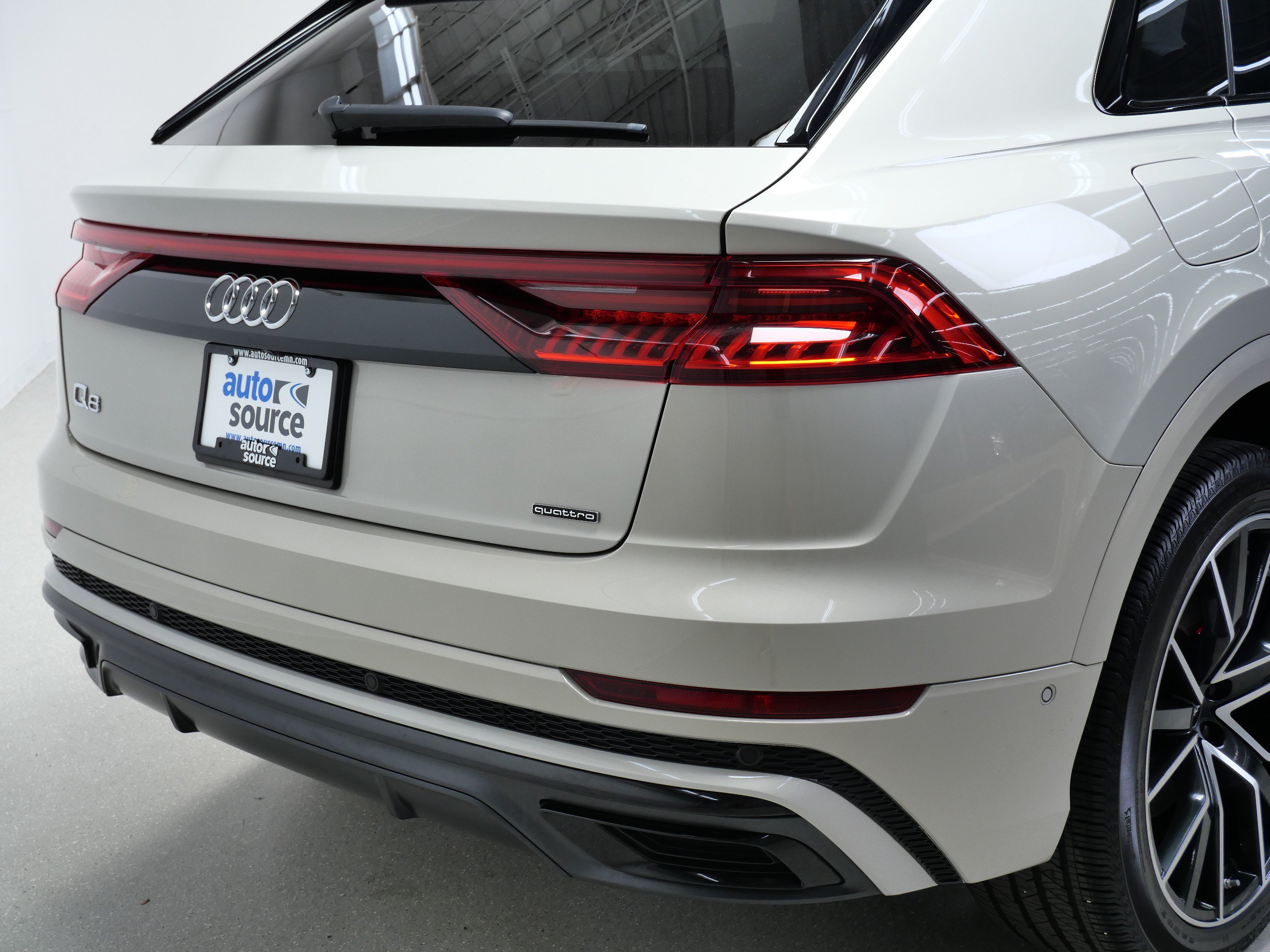 Used 2023 Audi Q8 Premium Plus w/ Premium Plus Package AWD/4WD image 5