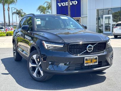Certified 2025 Volvo XC40 B5 Plus w/ Protection Package Premier