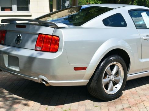 Used 2006 Ford Mustang GT Premium image 13