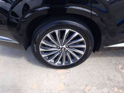 Used 2024 Hyundai Palisade Calligraphy image 24