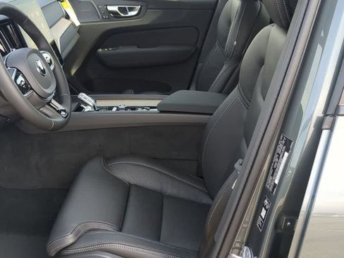 New 2026 Volvo XC60 T8 Ultra w/ Protection Package Premier AWD/4WD image 15