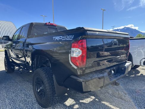 Used 2020 Toyota Tundra Limited w/ Limited Premium Package AWD/4WD image 5