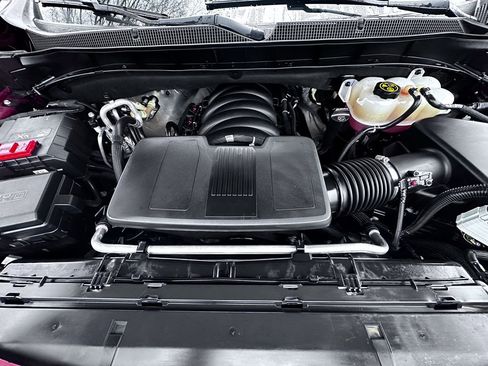 Used 2023 Chevrolet Tahoe Z71 w/ Off-Road Capability Package image 17