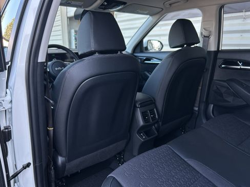 New 2026 Kia Seltos S image 14