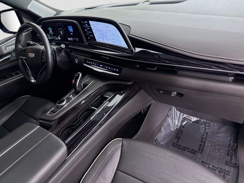 Used 2021 Cadillac Escalade ESV Sport w/ Driver Assist Tech Package image 33