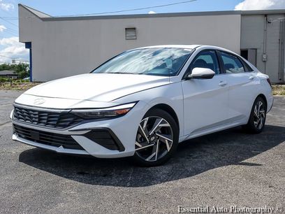 Used 2025 Hyundai Elantra Limited