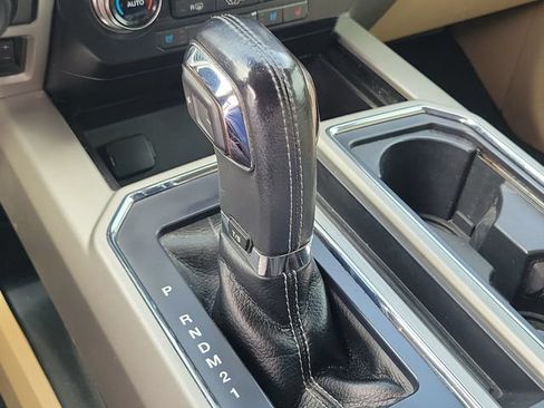 Used 2016 Ford F150 Lariat w/ Equipment Group 502A Luxury AWD/4WD image 20