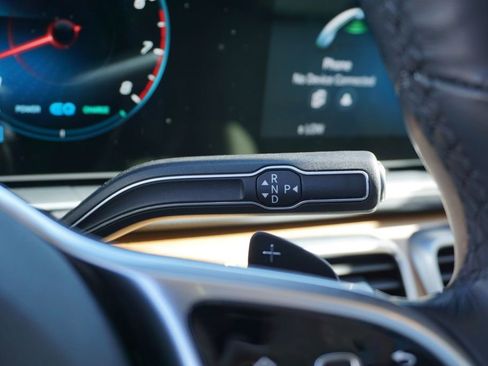 Used 2022 Mercedes-Benz GLS 450 4MATIC image 23